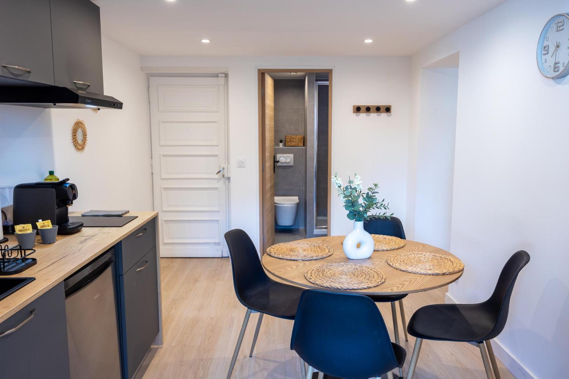 Destination Royale Apartment Анси Екстериор снимка