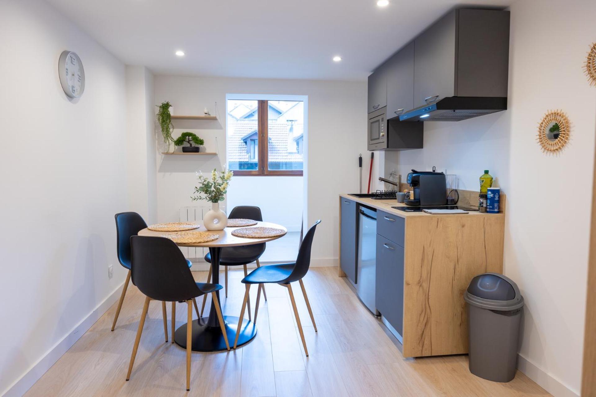 Destination Royale Apartment Анси Екстериор снимка