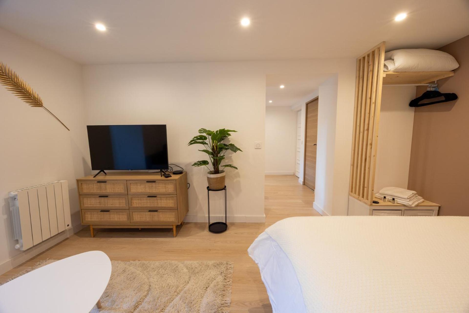 Destination Royale Apartment Анси Екстериор снимка